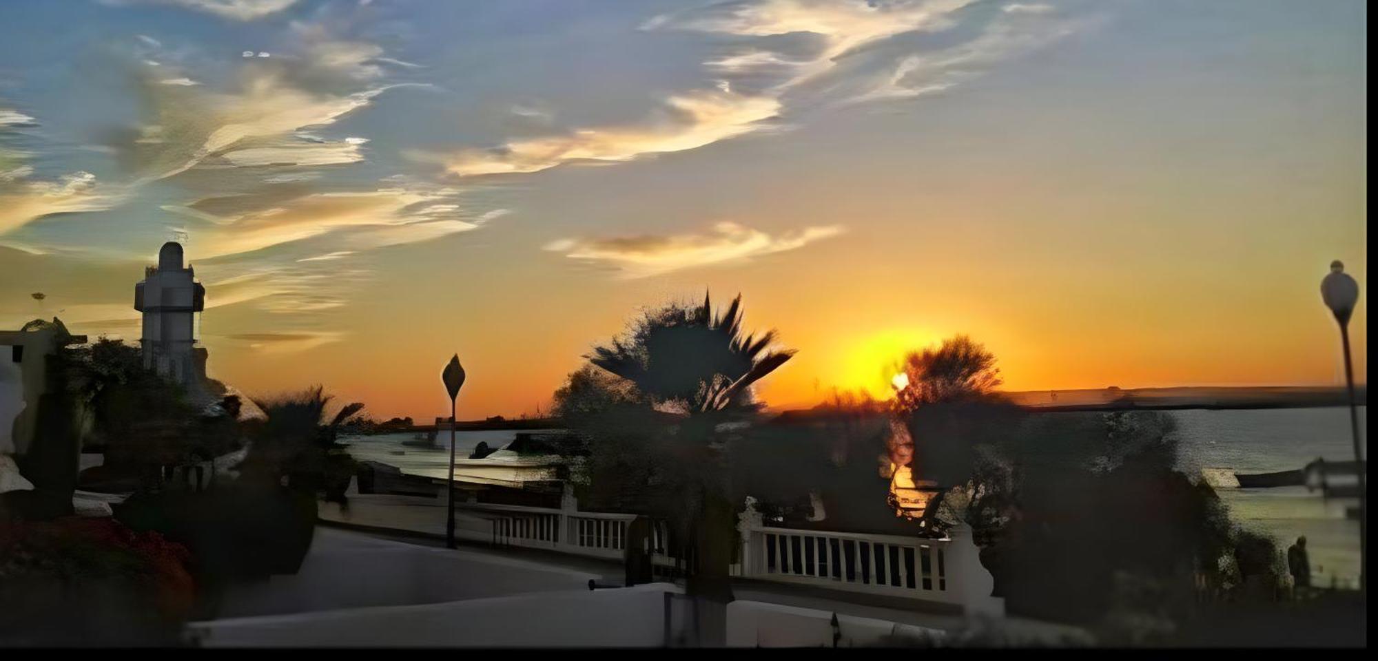 Casa Del Mar,,, Gran Terraza Junto Playa Cantil Ісла-Крістіна Екстер'єр фото